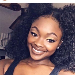 Meet your Posher, Calasia